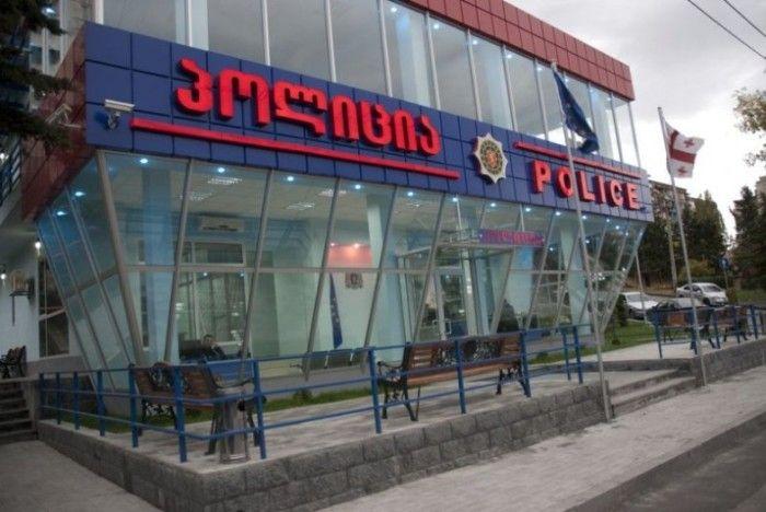 Гордость грузинских полицейских (22 фото)
